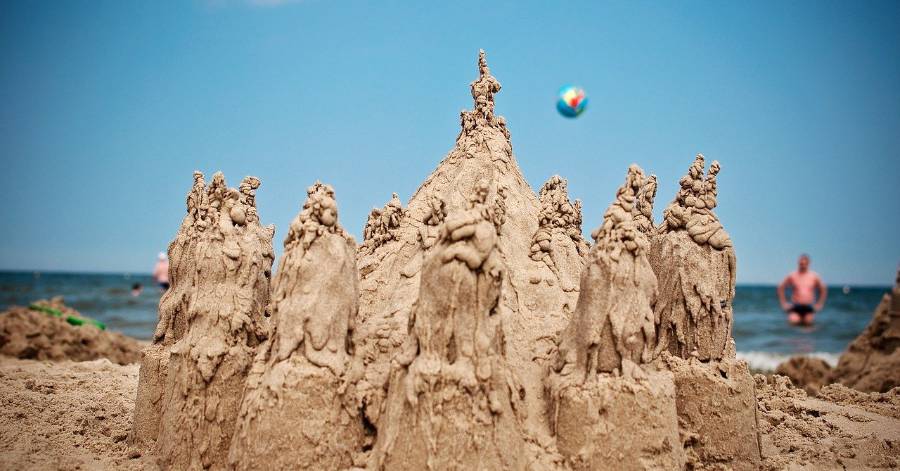 Occitanie - Comment construire un château de sable parfait (grâce à la science)