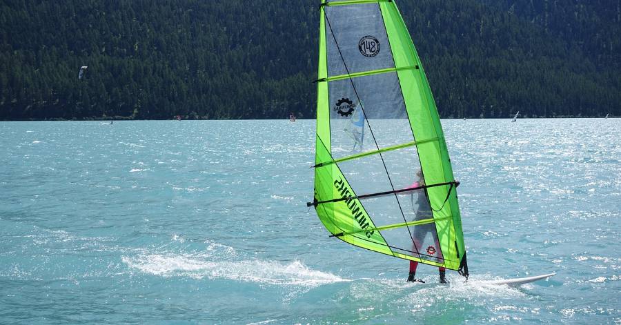 Sète - Réception en l'honneur de Maé Davico, vice-championne du monde de planche à voile !