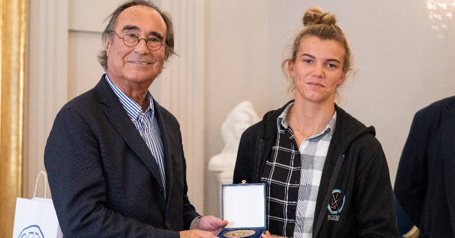 Sète - Maé Davico, une championne honorée par la Ville