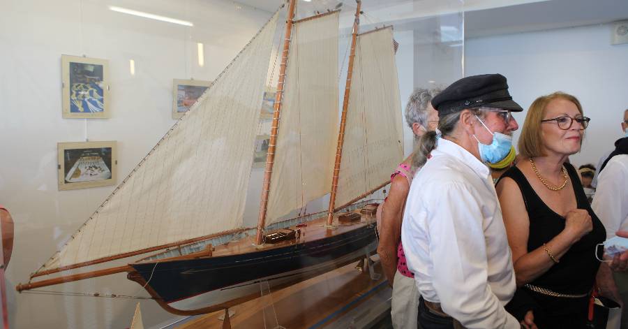 Sète - Une salle du musée de la mer dédiée à André Aversa