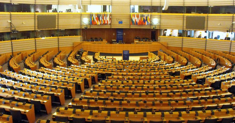 - Quelle place pour les valeurs politiques au sein de l'UE ?