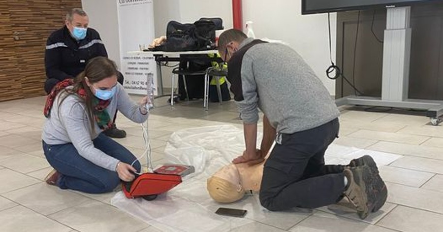 HÉRAULT - CC. La Domitienne : 37 agents ont participé à la formation PSC1