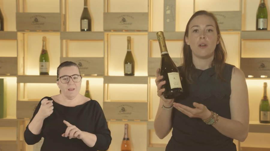 Champagne De Sousa rend le champagne plus inclusif et lance une série de vidéos traduites en langue des signes française