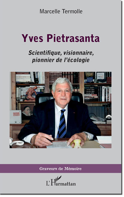 Mèze - Séance de signature du livre sur Yves Pietrasanta