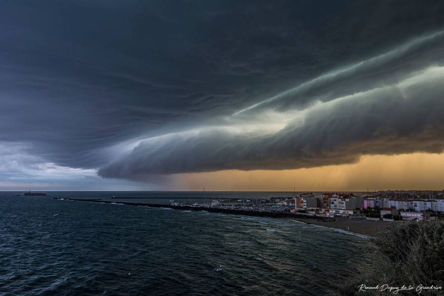 Cap d'Agde - Des images incroyables de l'orage par Renaud Dupuy de la Grandrive