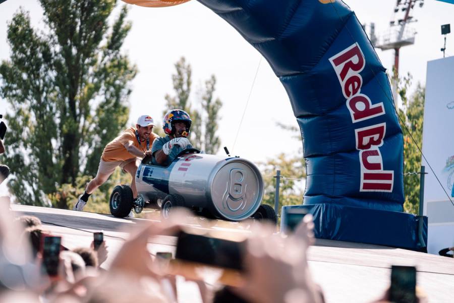 Toulouse - Une folle journée sur la course Red Bull Caisses à Savon !