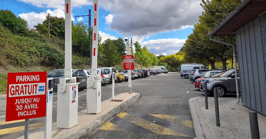 Cahors - Le parking des Soupirs, accessible gratuitement !