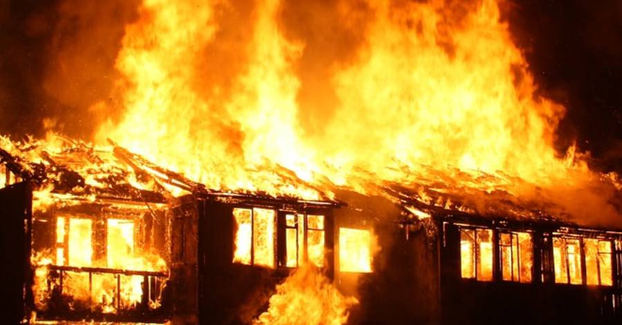 Sète - Incendie d'un immeuble place Delille : la Ville se mobilise pour accompagner les sinistrés