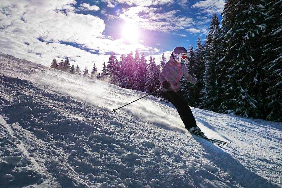 Perpignan - TRIO, commerçants, étudiants et skieuses profitent de journées à prix très réduits voire gratuites