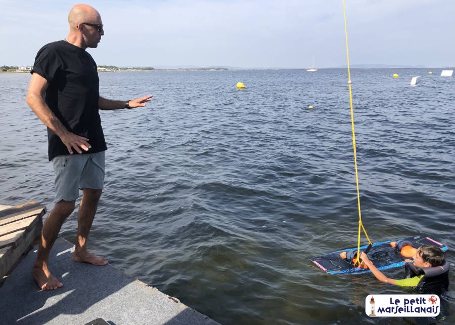 Marseillan - On a testé pour vous :  KITHAU - Les sports de glisse au bord de l'étang