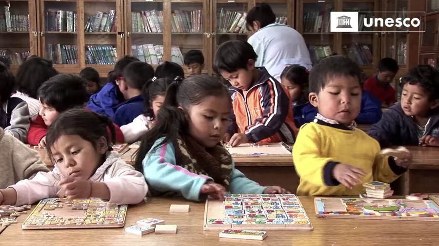 - UNESCO : les gouvernements doivent rapidement réglementer l'usage de l'IA générative à l'école