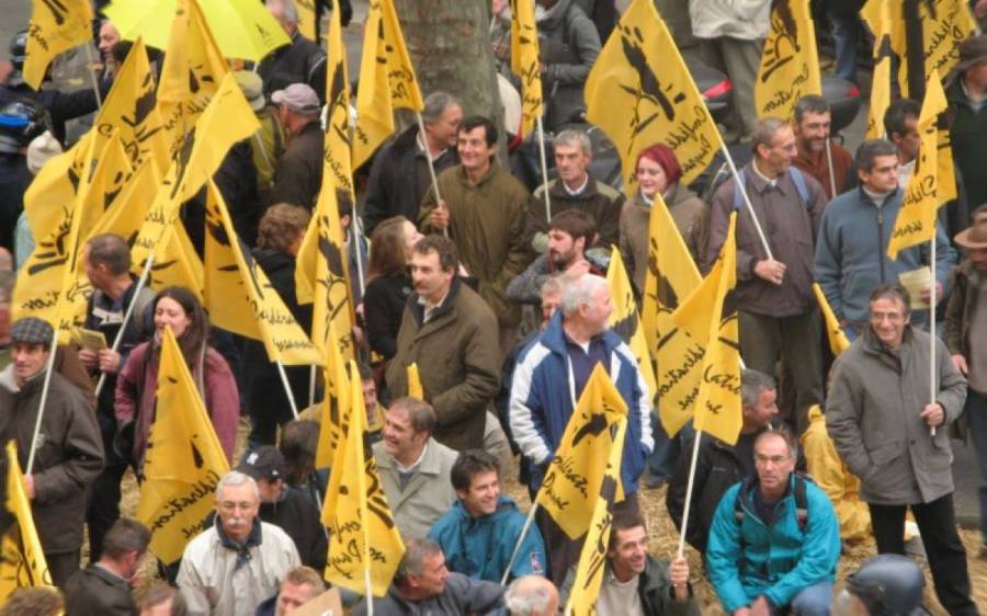 Aude - SAUVEGARDONS LES TERRES AGRICOLES ! NON A LA PLATEFORME LOGISTIQUE A SALVAZA !