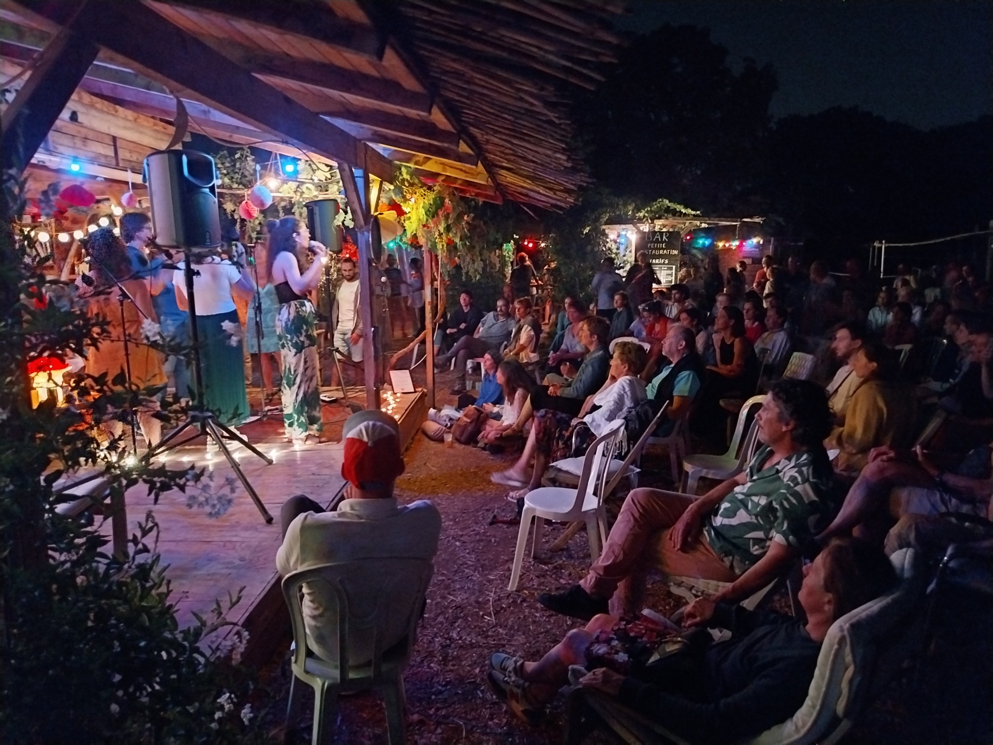 Montpellier - 3 jeunes artistes montpelliérains présentent leurs créations sur la scène de l'Oasis Citadine
