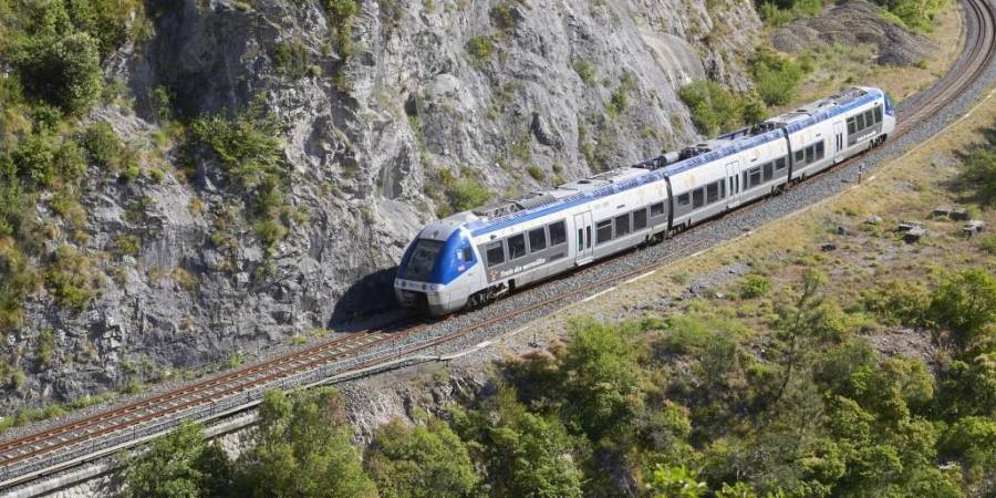 France - Le premier des cinq trains à batteries commandés par les Régions a été présenté