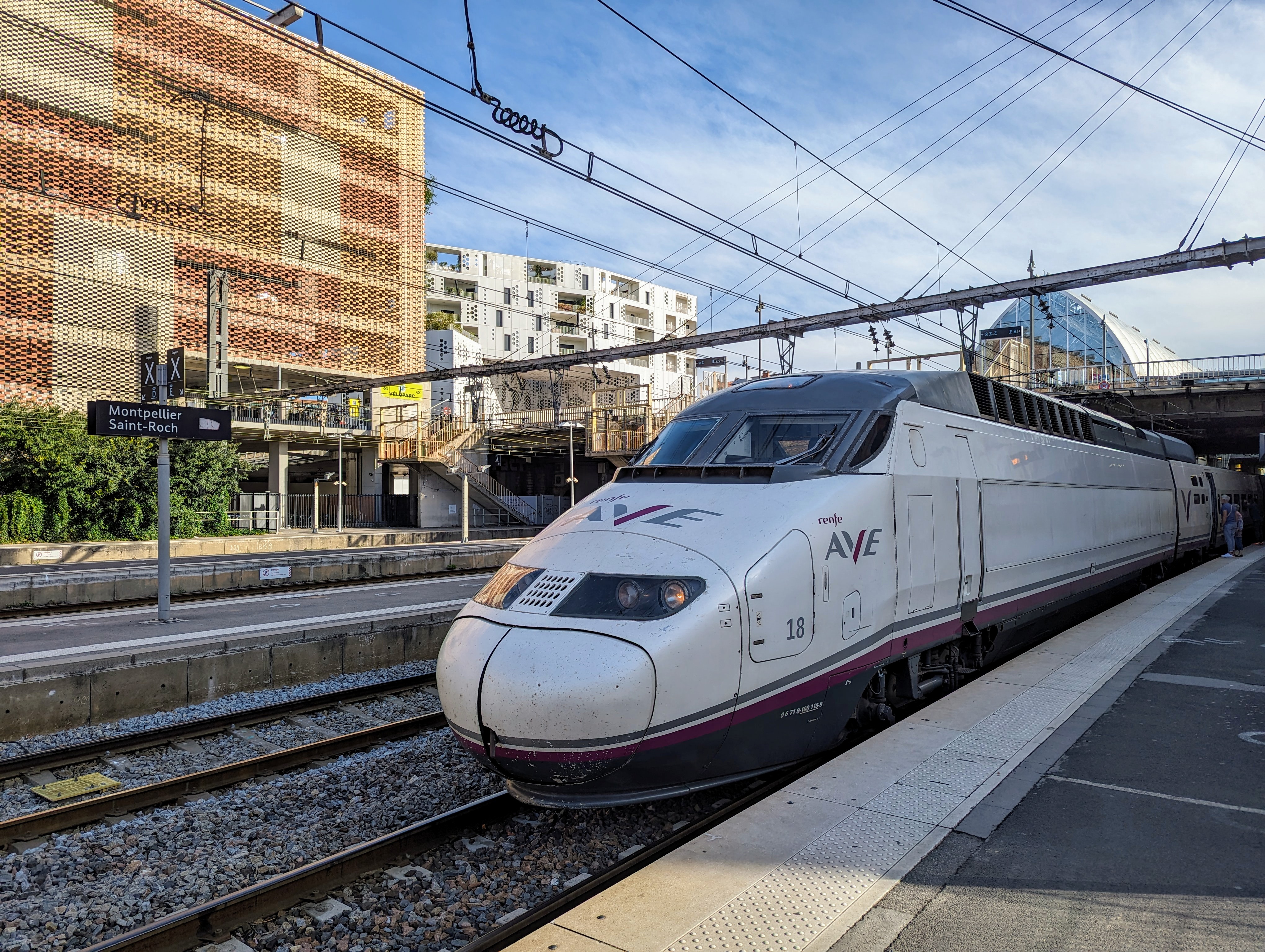 - Renfe augmentera ses opérations en France à 16 trains AVE par jour d'ici 2024 et inclura Paris parmi ses destinations