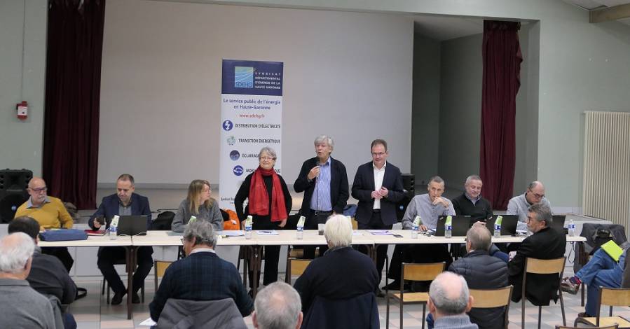 Haute-Garonne - Rencontre territoriale du SDEHG à Paulhac : Les élus s'interrogent sur le déploiement des bornes
