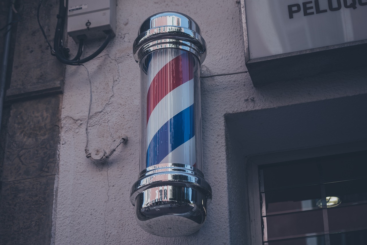 - Les cheveux ? Atout de séduction N°1 chez les hommes