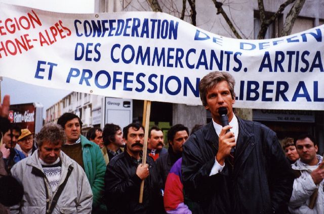 - Il y a 23 ans aujourd'hui , Un défenseur des libertés a été assassiné « Christian POUCET ».