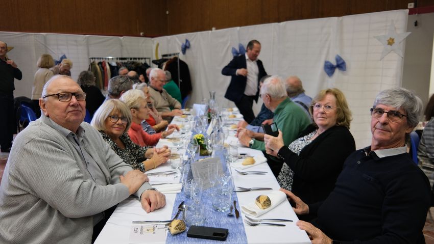 Marseillan - Retour en images :  Les repas de la Solidarité ont remporté un grand succès  !
