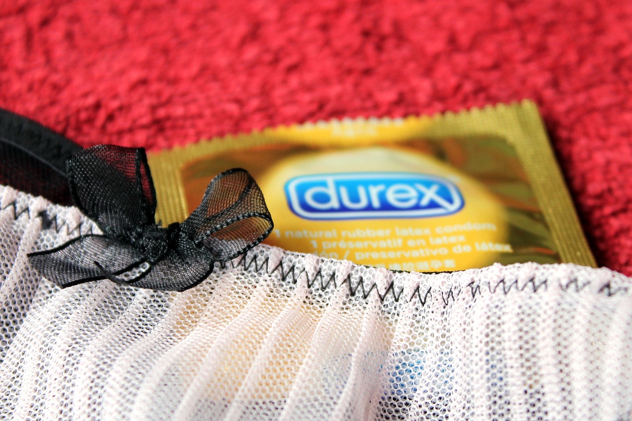 FRANCE - « SEXE ET COUPLE : Passion ou Pression ? » Un sondage IPSOS .digital pour Durex*
