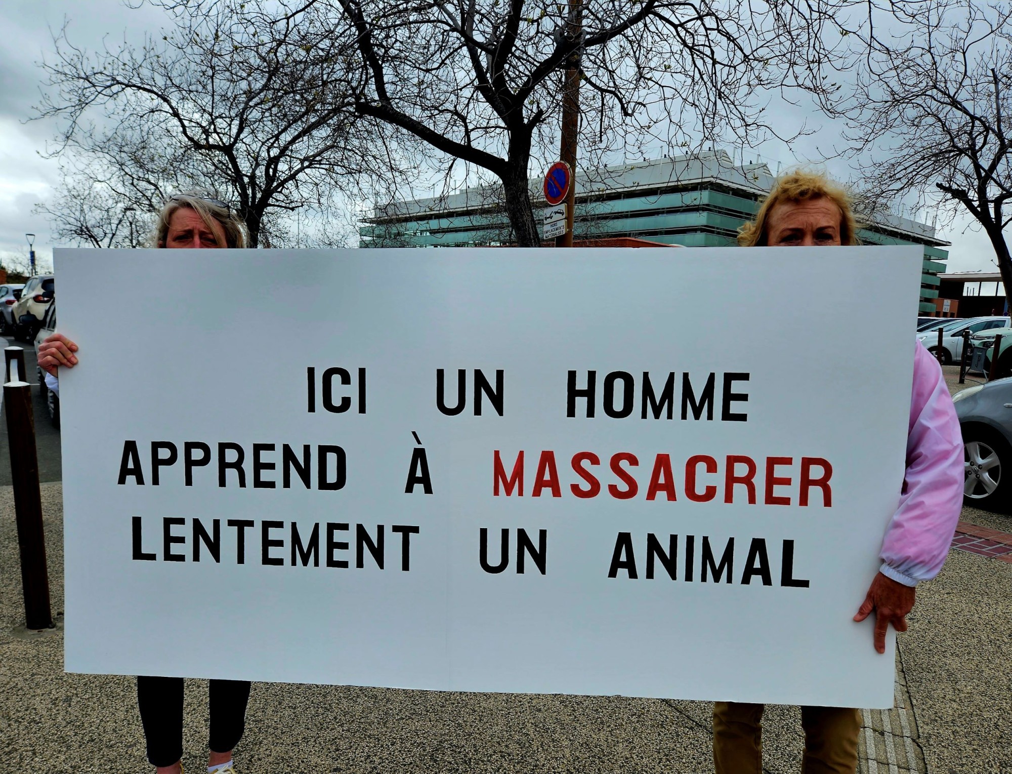 BÉZIERS - S'entraîner à tuer un animal est inadmissible