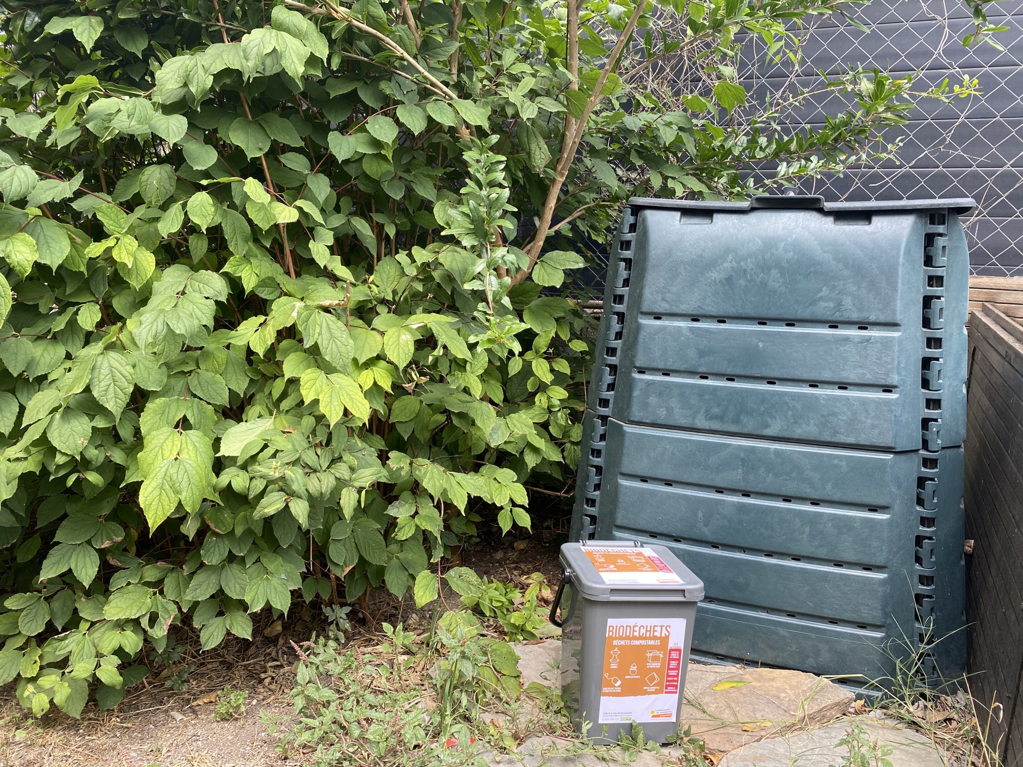 Grau du Roi - Distribution de composteurs individuels de jardin