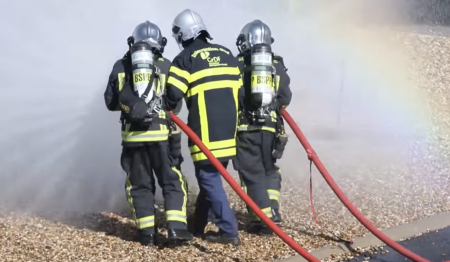 MARSEILLAN PLAGE - Incendie dans une pizzéria à Marseillan-plage place du Marché