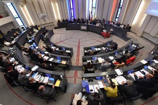 - Session publique du conseil départemental de l' Hérault du lundi 16 septembre 2024.