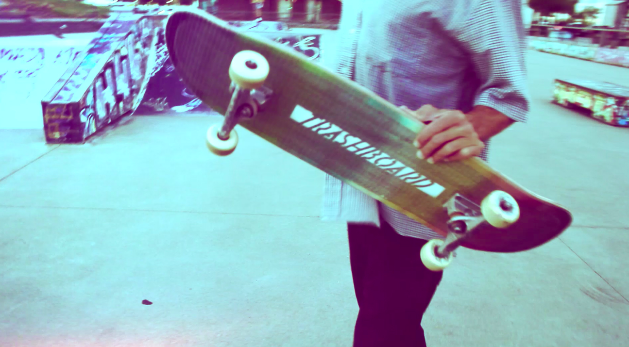 - Trashboard le skate en carton recyclé et carbone upcyclé !