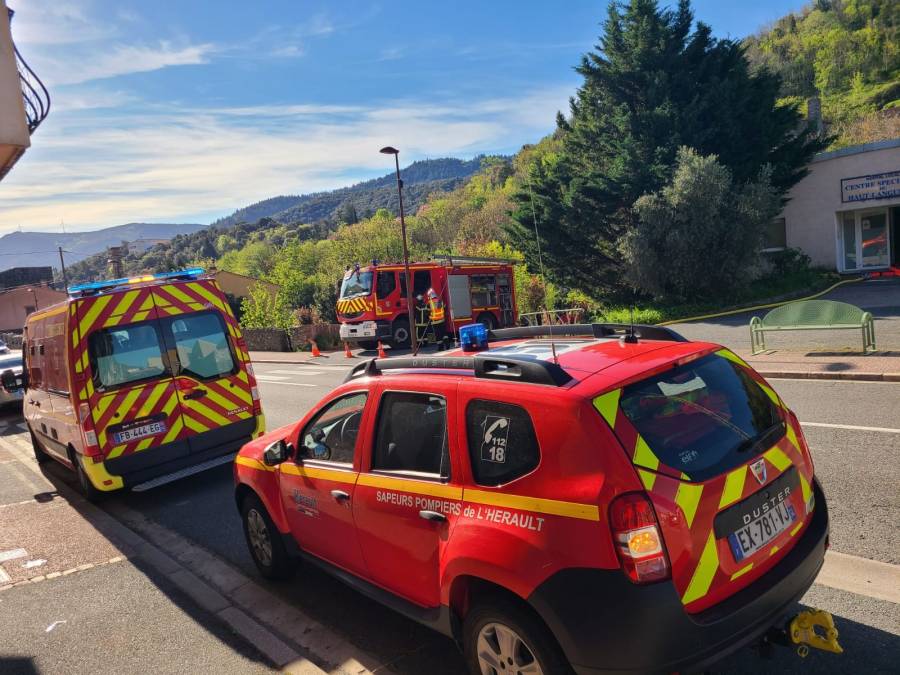 Frontignan - Accident à Frontignan : Deux femmes blessées dans une collision entre véhicule léger et un semi-remorque