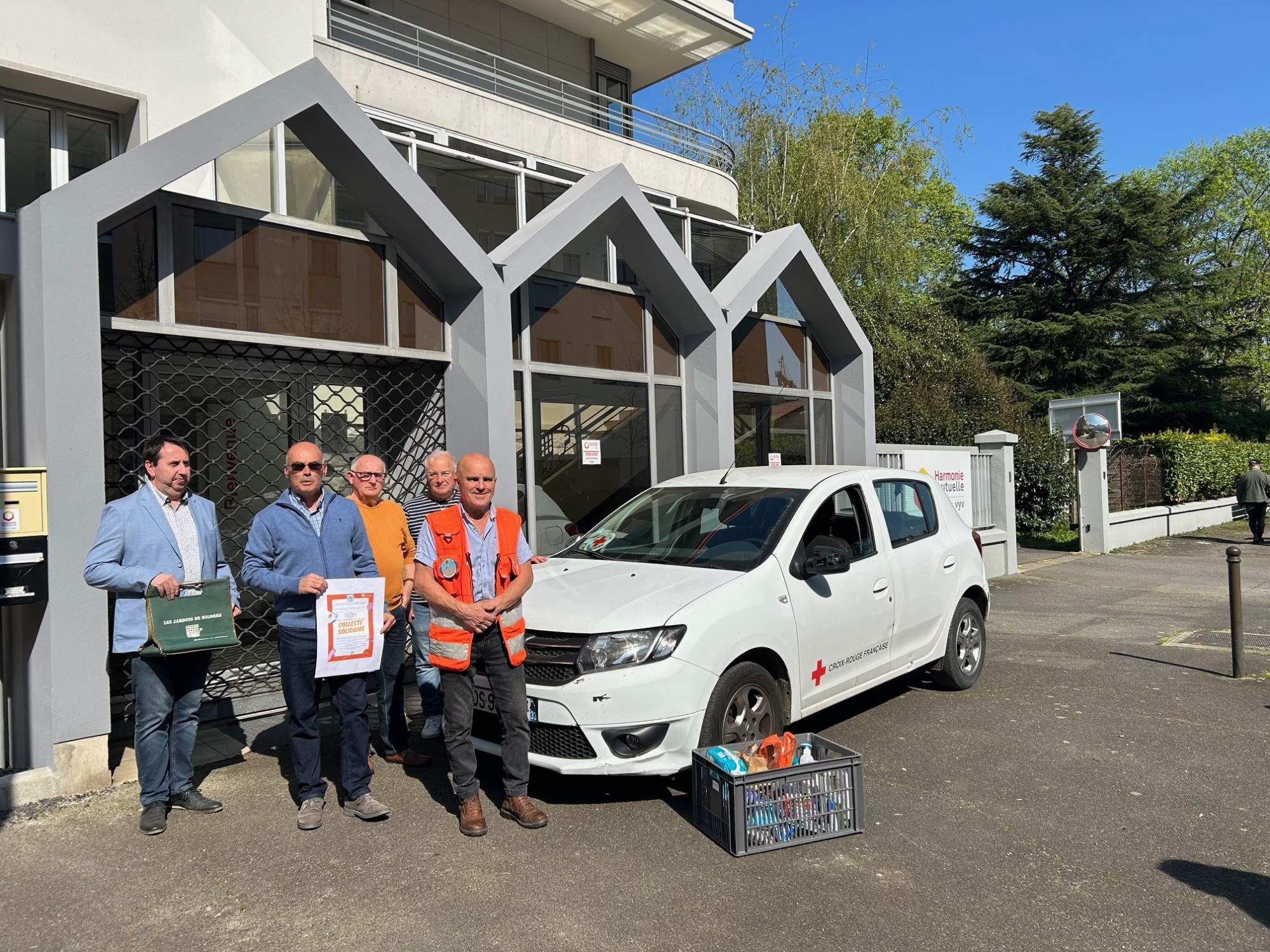 Tarbes - Harmonie Mutuelle noue un partenariat solidaire avec les Jardins de Bigorre