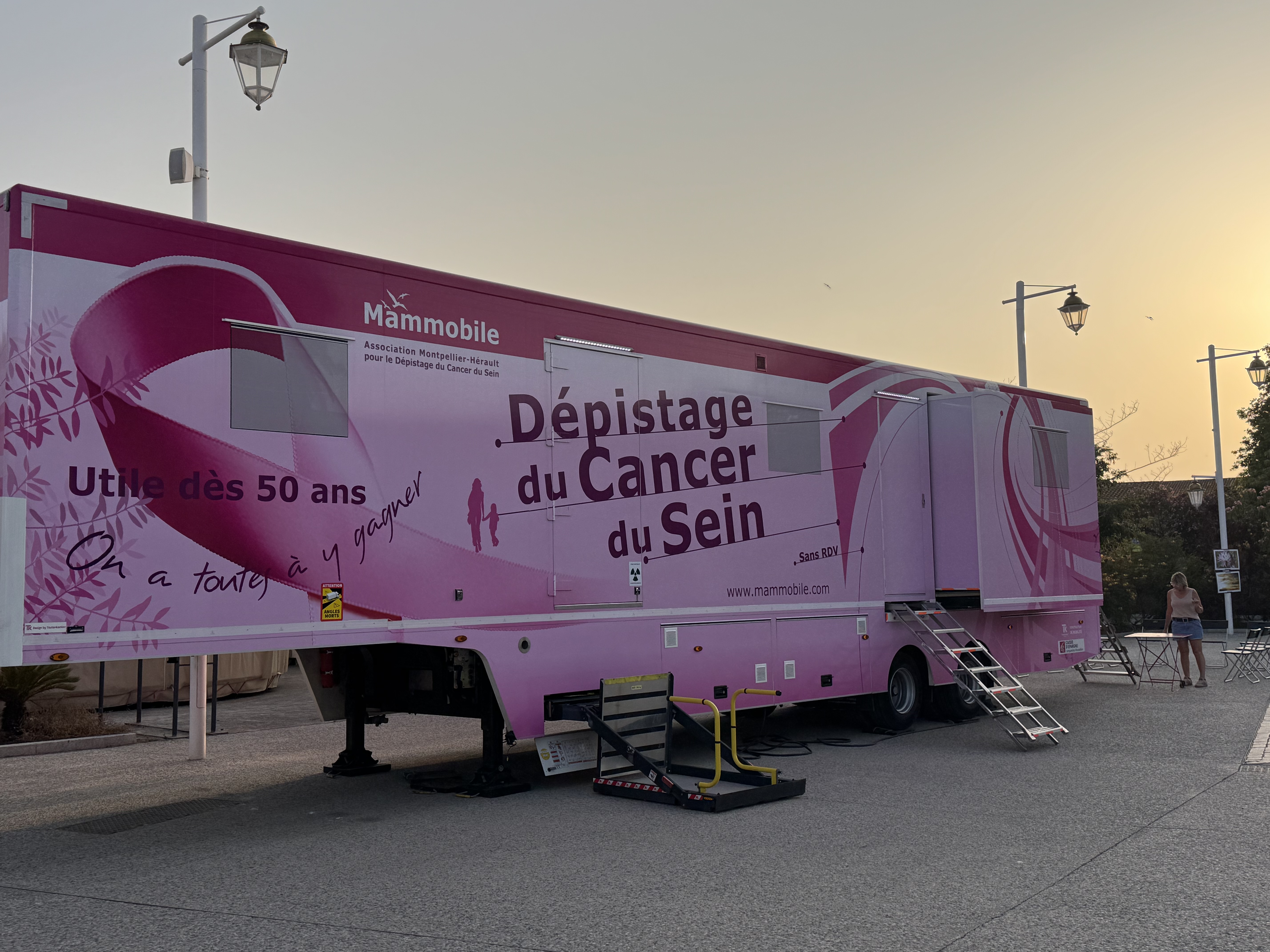 MARSEILLAN - Le Mammobile est présent sur le port les 11 et 12 Juin