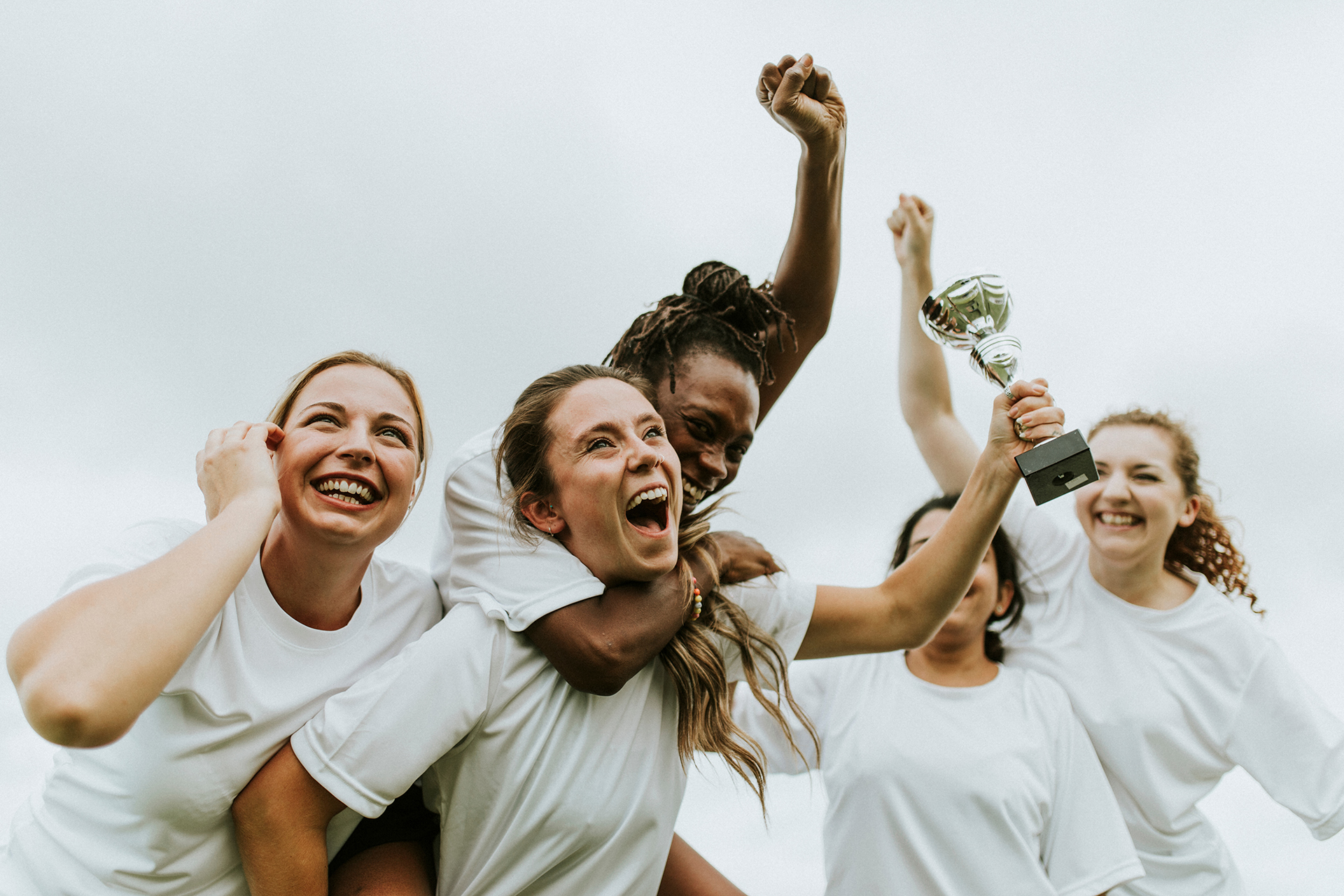 - Budgettrophy : La Référence en Trophées, Médailles et Récompenses Personnalisées en France